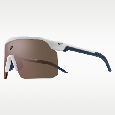Nike+Expedition+Shield.png